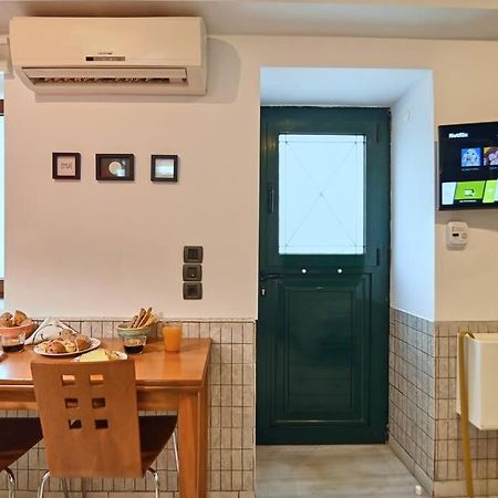 #Tyrtaiou Modern Design Studio Mytilíni Zewnętrze zdjęcie