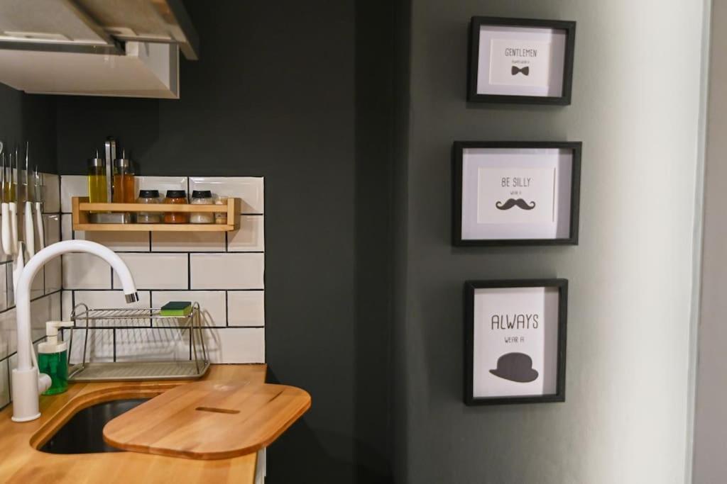 #Tyrtaiou Modern Design Studio Mytilíni Zewnętrze zdjęcie